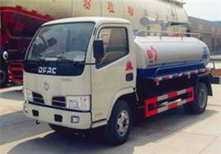 5方吸粪车