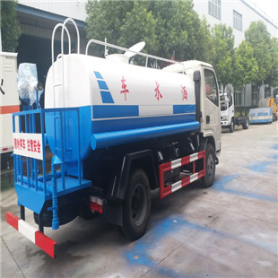 洒水车