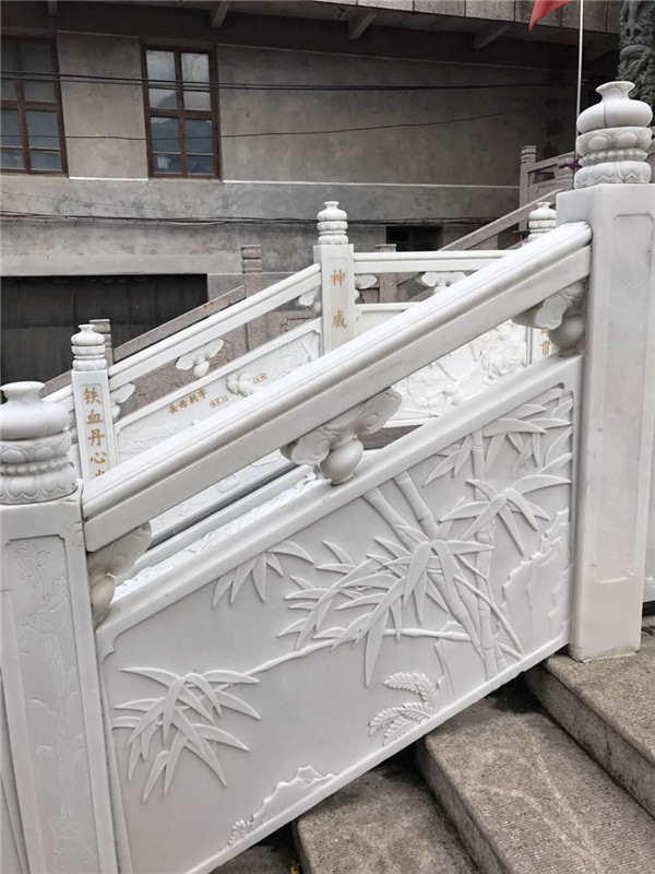 汉白玉栏杆
