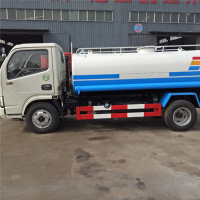 洒水车