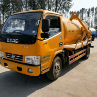 吸污车