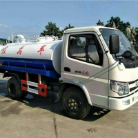 吸粪车