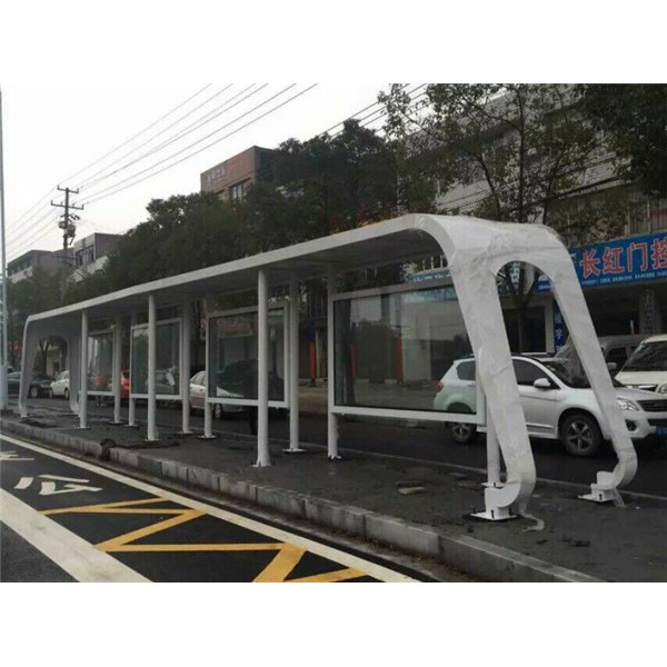 候车亭