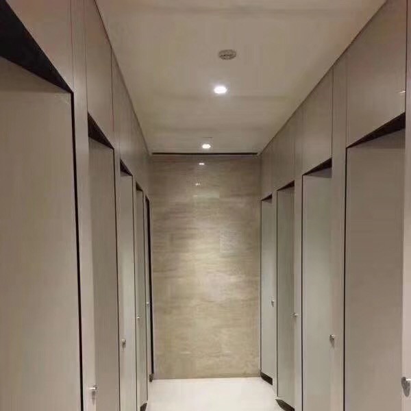 公共卫生间隔断供应