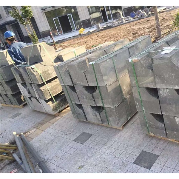 蒙古黑路沿石