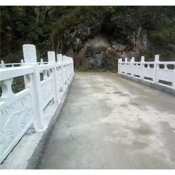 汉白玉栏杆