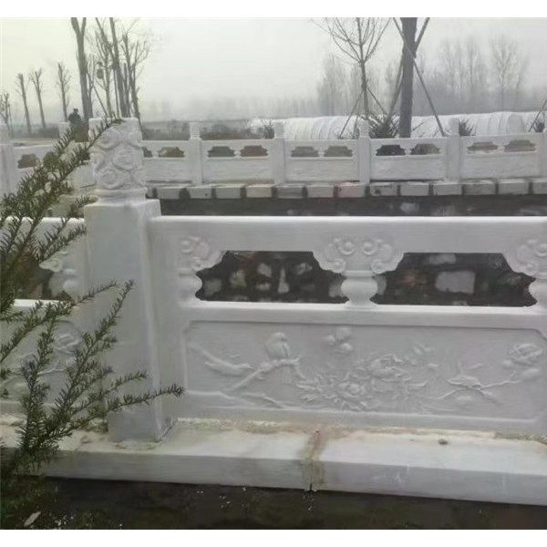 汉白玉栏杆