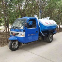 吸粪车