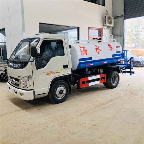 洒水车