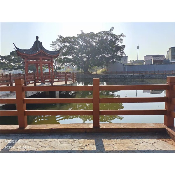 三横梁仿木栏杆