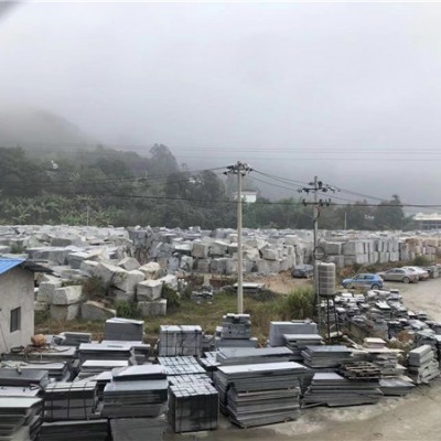 芝麻黑矿山