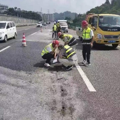 路面裂缝修复注浆