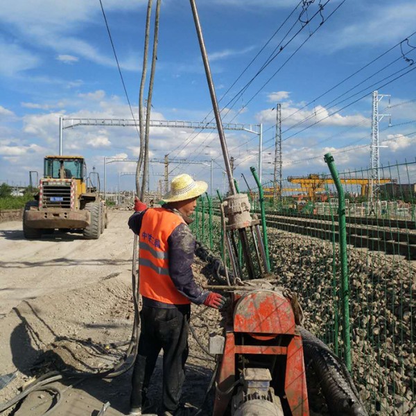 铁路路基下沉注浆